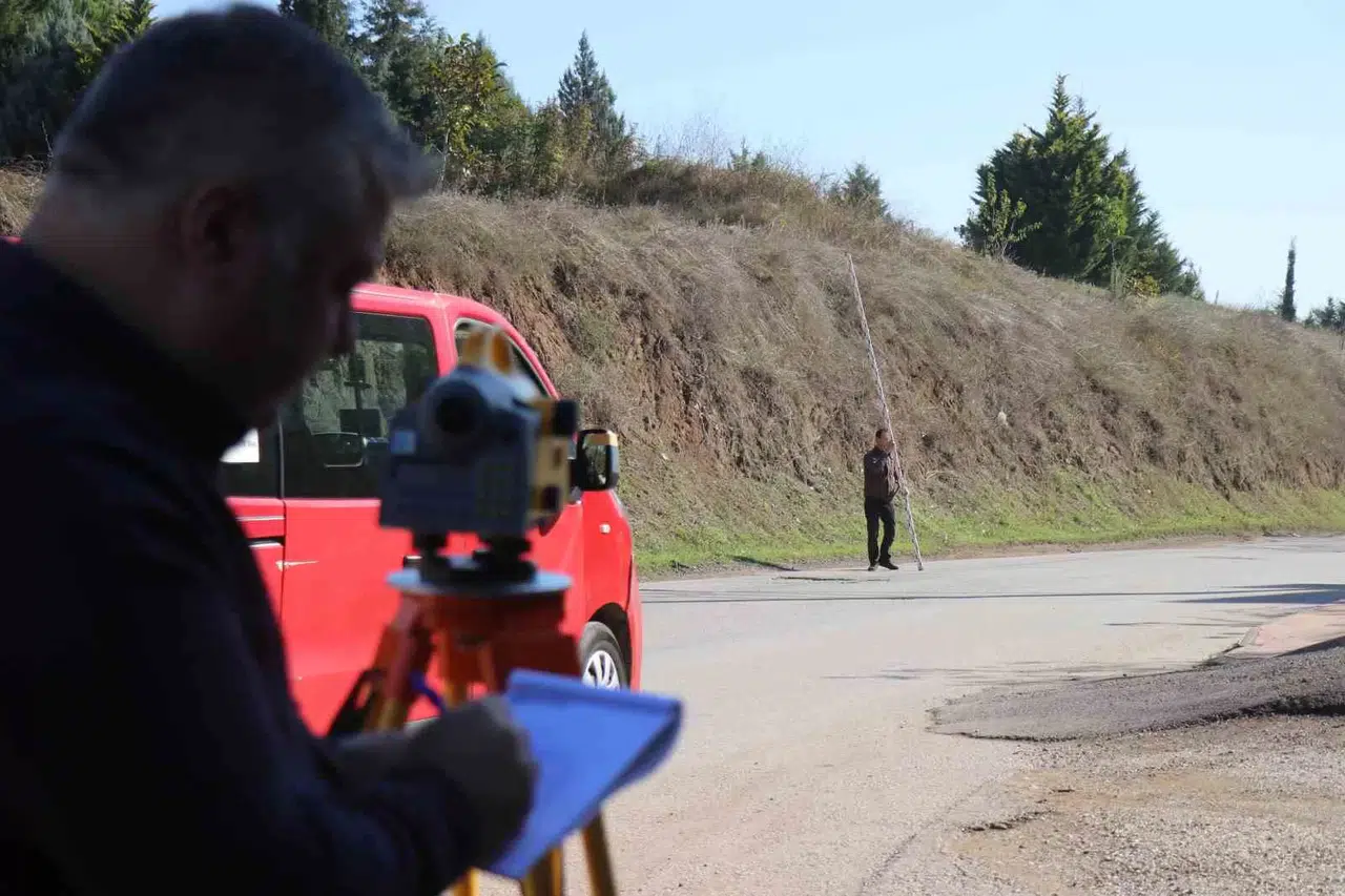 Sakarya’daki Gizemli Yol: Ayağını Frenden Çeken Yokuş Üst Çıkıyor