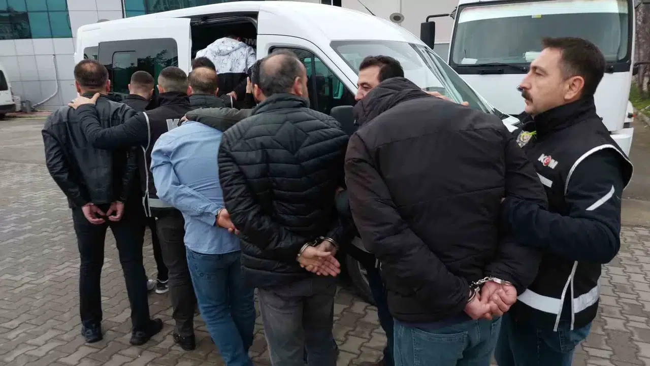 Samsun’da Kabahat Örgütü Operasyonunda 8 Kişi Adliyeye Sevk Edildi