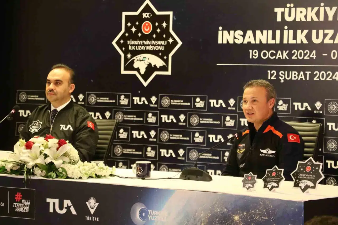 Sanayi ve Teknoloji Bakanı Kacır, “Alper Gezeravcı’nın Gerçekleştirdiği Uzay Bilim Misyonu Bir Birincidir, Lakin Son Olmayacaktır”