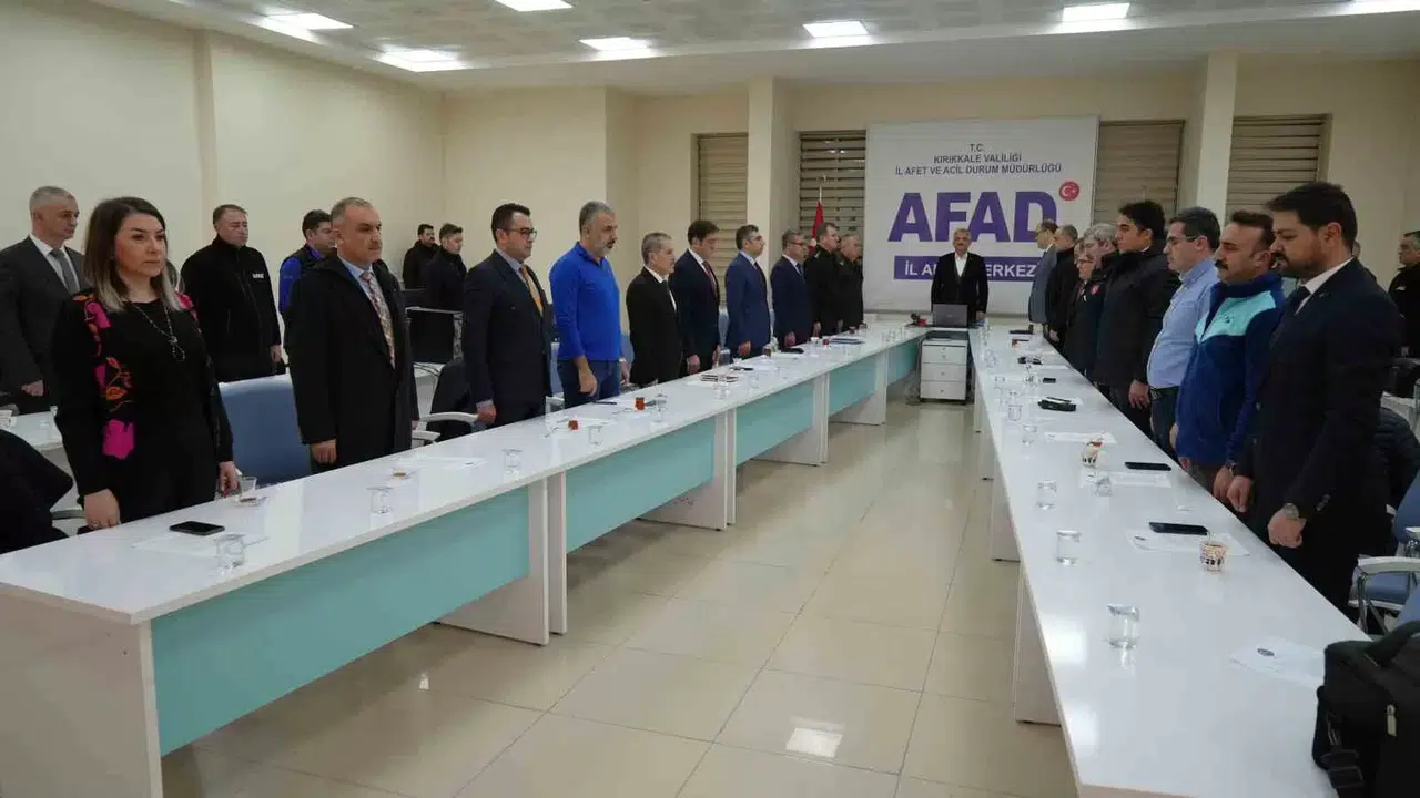 Sarsıntılarda Hayatını Kaybedenler Saat 04.17’de Anıldı