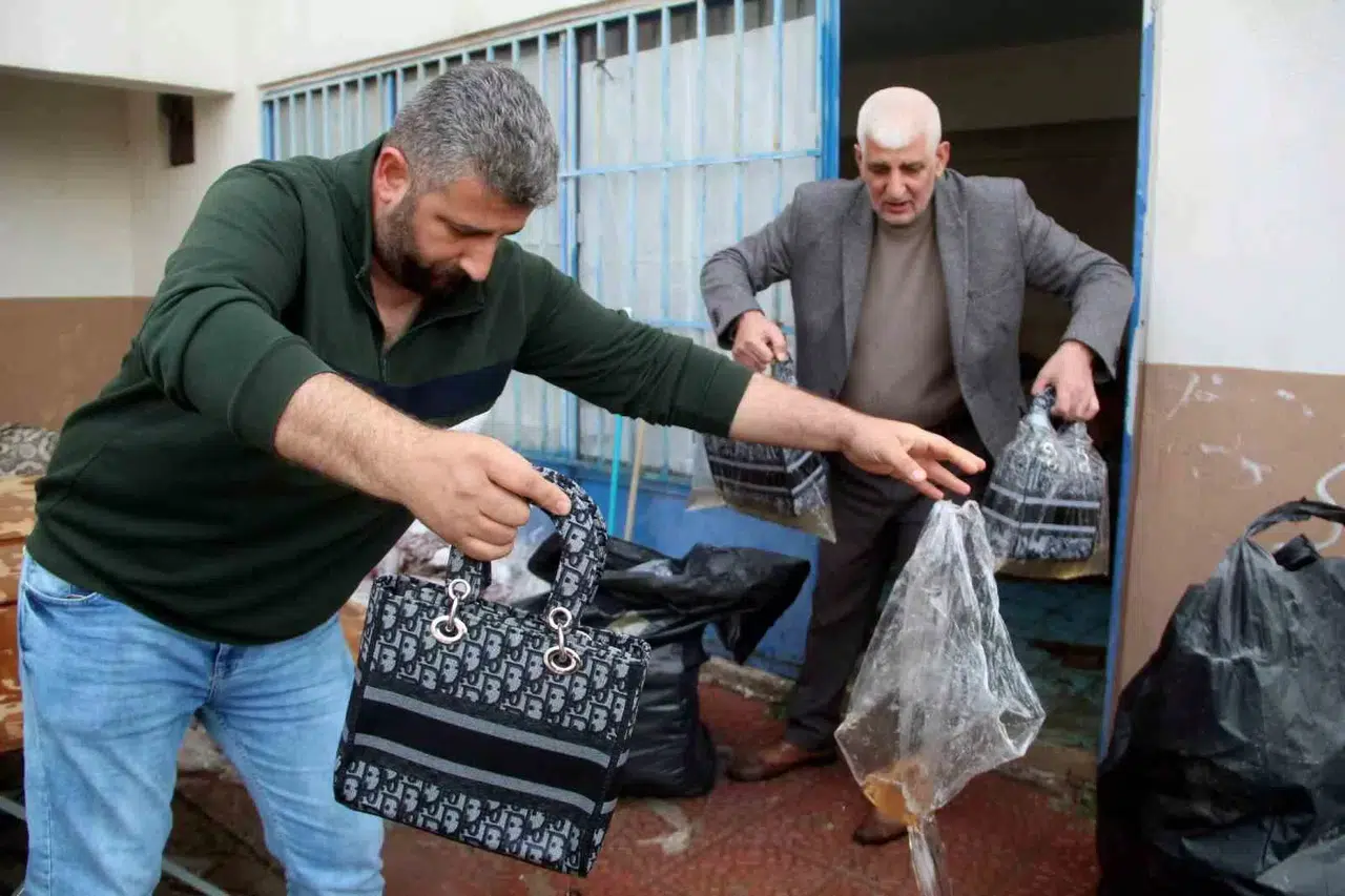Sel Felaketinden 8 Gün Evvel Kiraladığı Depoda 1,5 Milyonu Çöp Oldu
