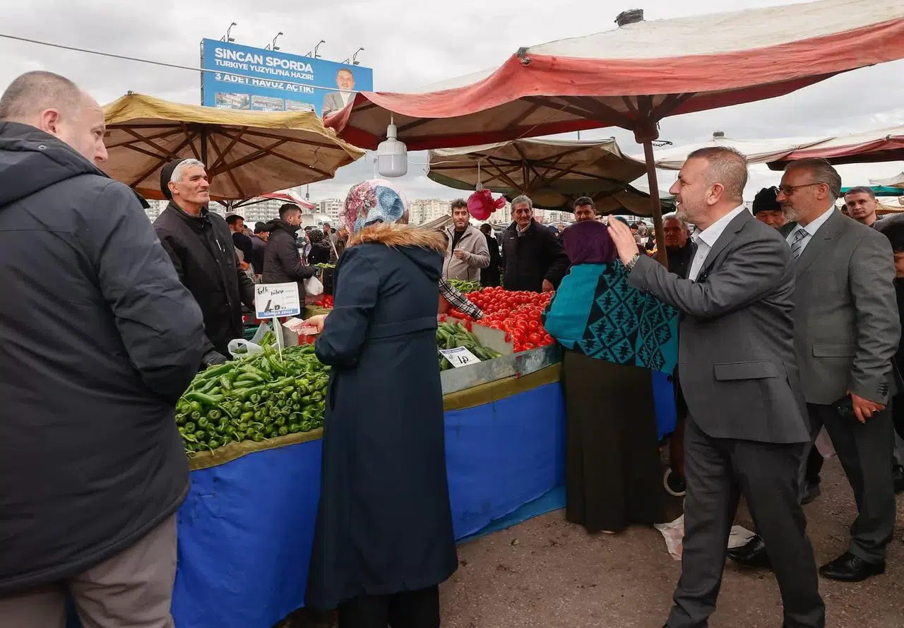 Sincan Belediye Lideri Ercan’dan Semt Pazarına Ziyaret