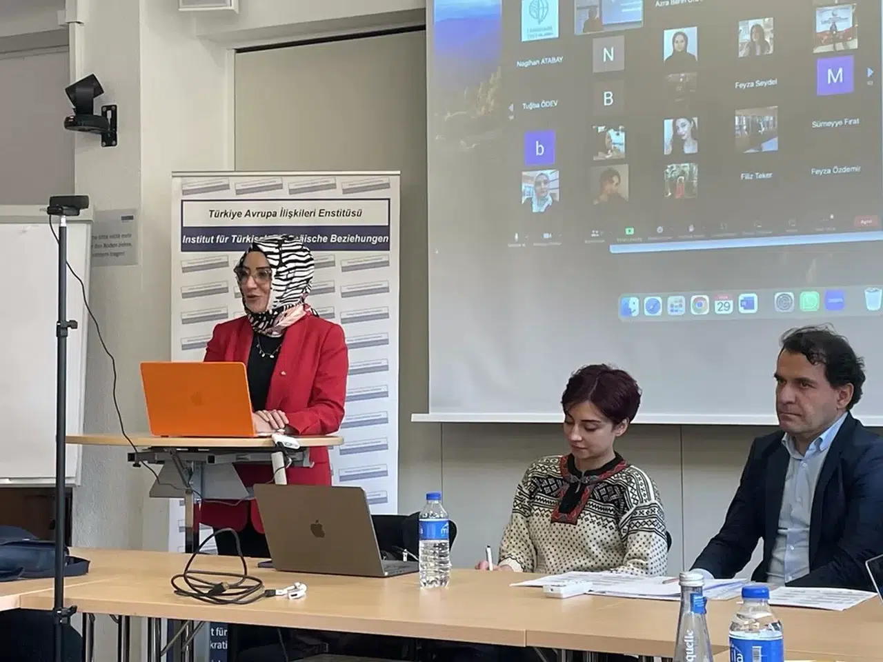 Sonları Aşan Eğiticilerin Eğitimi: Lisan Ağacı Projesi Sertifika Programı Gerçekleştirildi