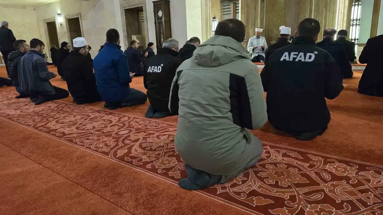 Tokat’ta 6 Şubat Zelzelesinde Hayatını Kaybedenler Anısına Hatim
