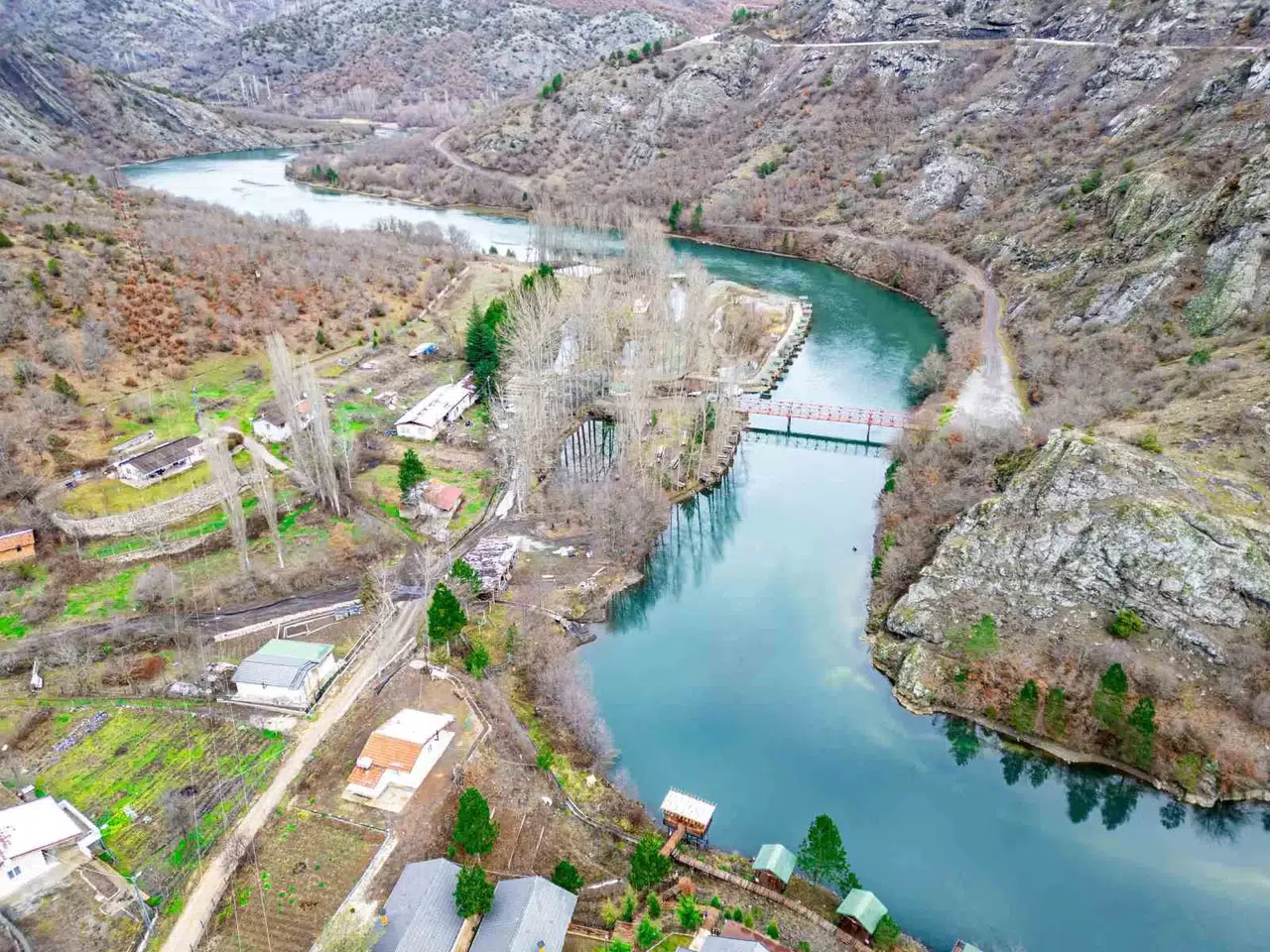 Tokat’ta Ünlü Ressam Bob Ross’un Tablosunu Andıran Görüntü