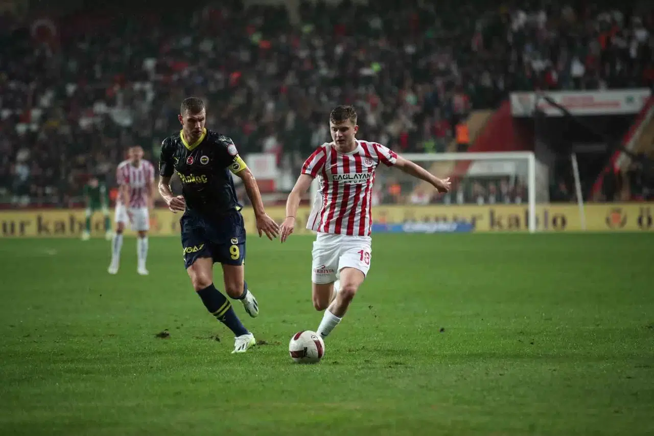 Trendyol Harika Lig: Antalyaspor: 0 - Fenerbahçe: 2 (Maç Sonucu)