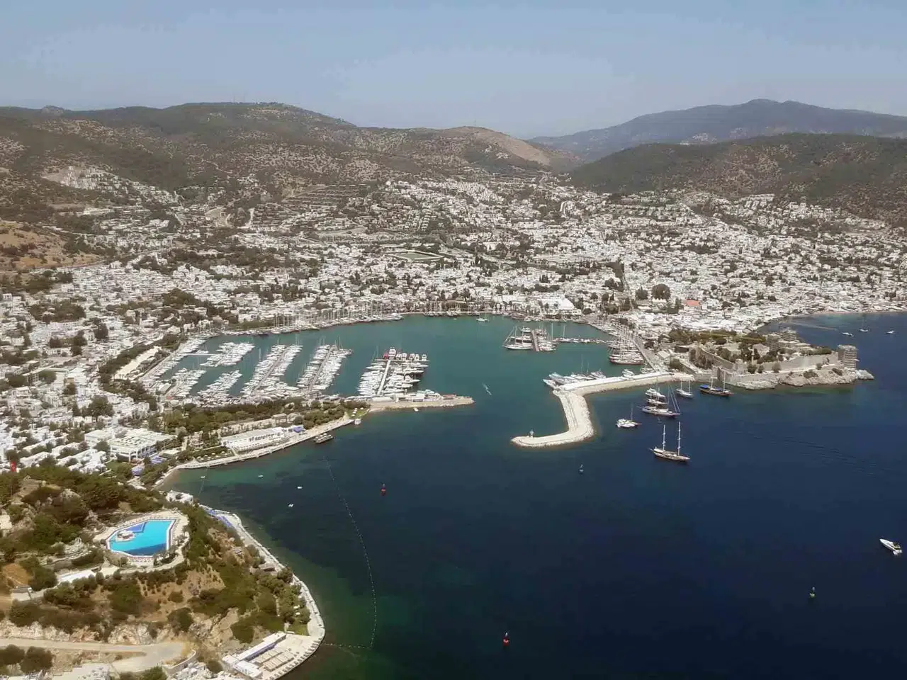 Türkiye’de Yerleşik Yabancı Nüfus Azalıyor