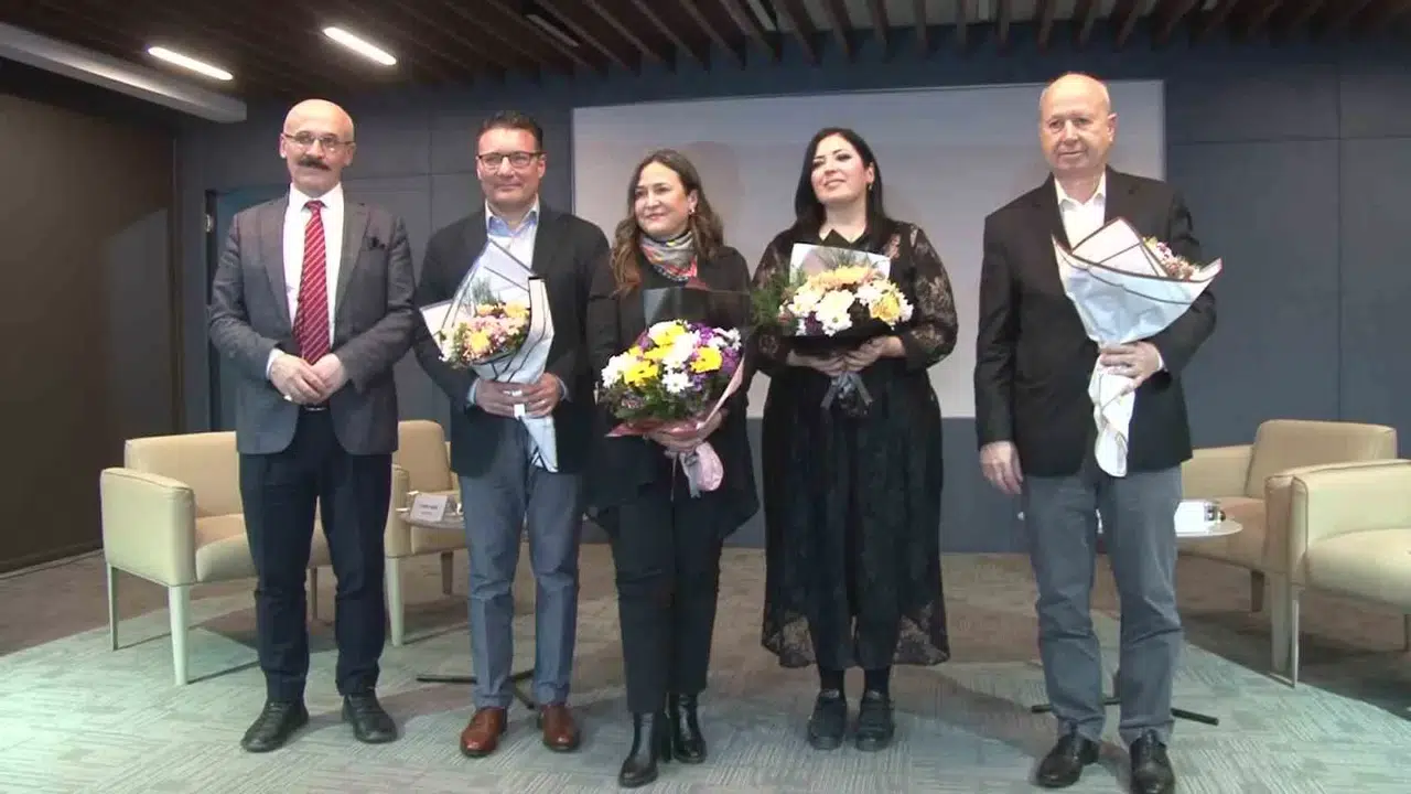 Ünlü Belgesel Direktörü Suha Arın Ümraniye’de Anıldı