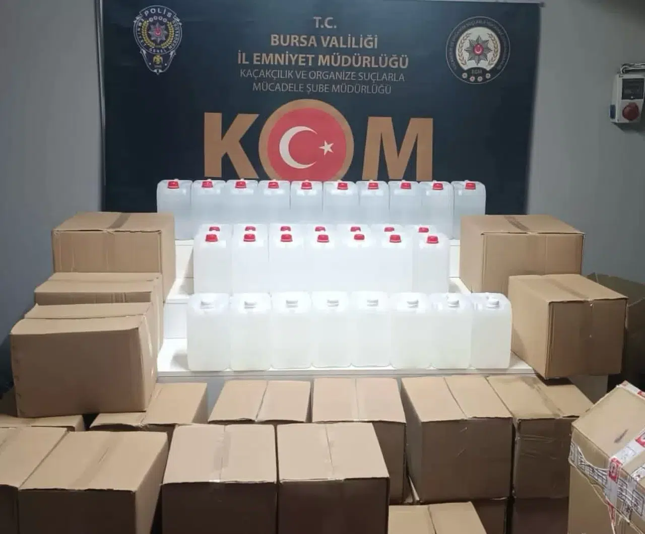 Uydurma Alkol Üreten Şahıslar Yakalandı