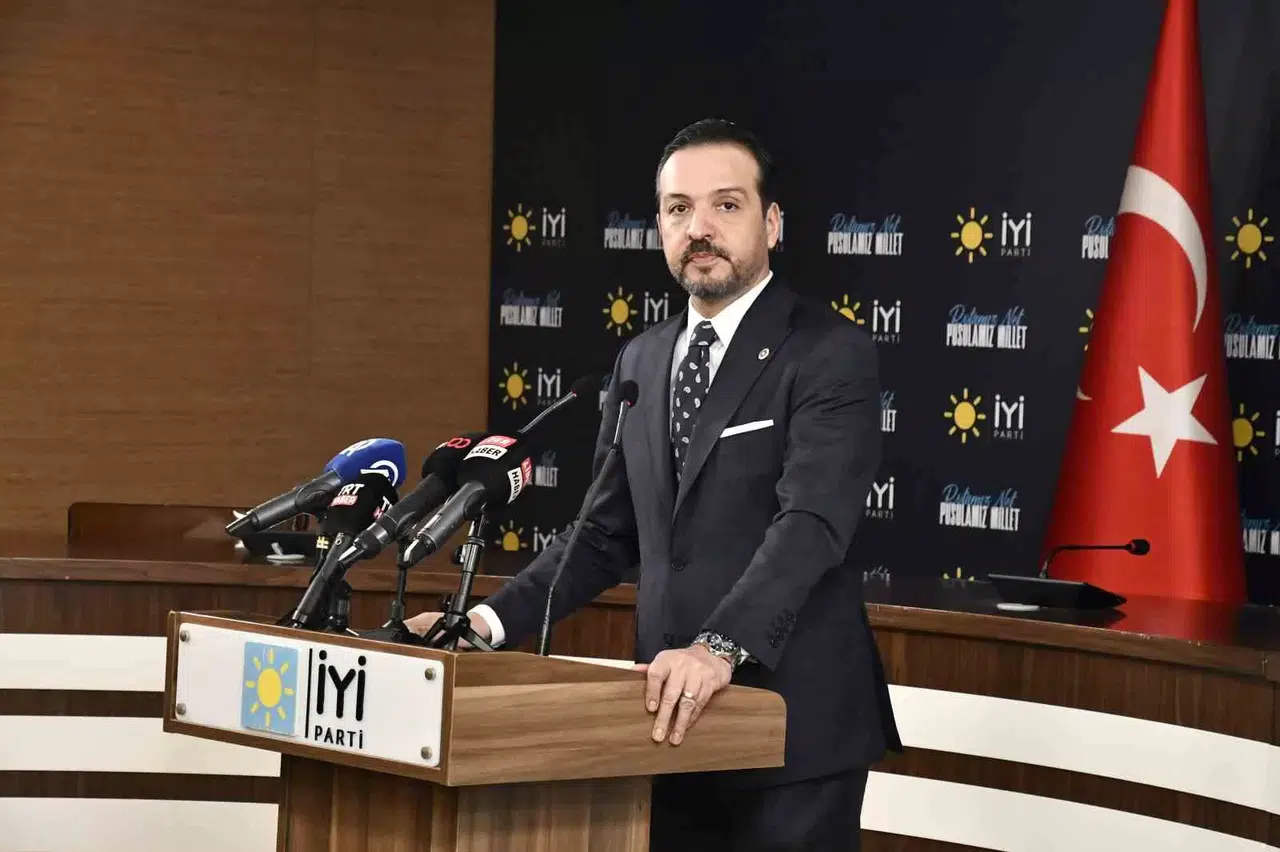 UYGUN PARTİ Sözcüsü Şiddetli: "(CHP’nin Aday Belirlemede Yapay Zeka Kullanması) 14 Mayıs’tan Evvel Akşener, Bu Teklifini Getirdiğinde Yapmış Olsalardı Farklı Bir Türkiye’ye Uyanmış Olacaktık"