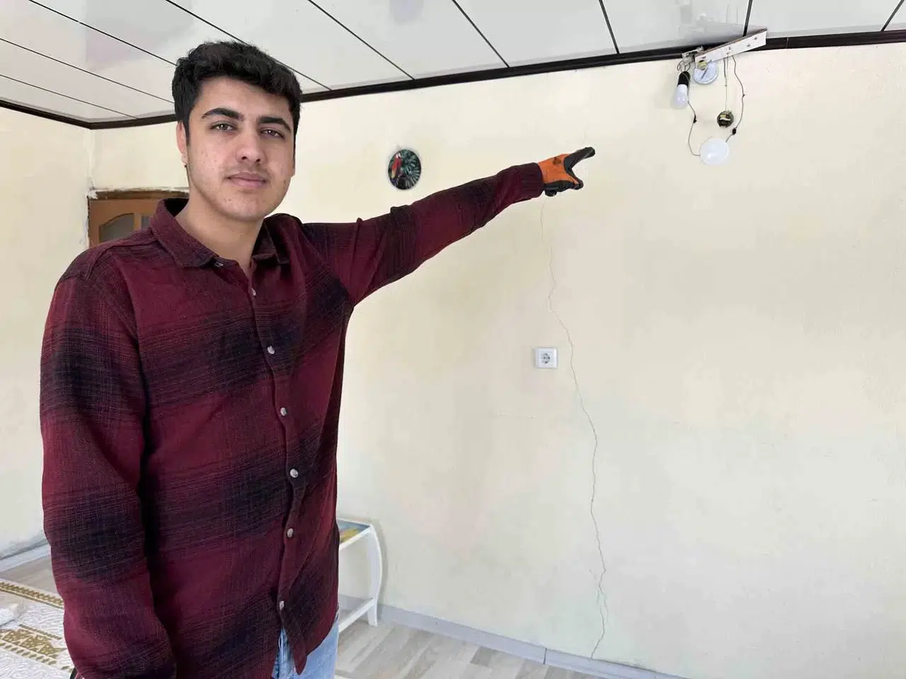Yüksekovalı Genç Zelzeleye Hassas Alarm Aygıtı Yaptı