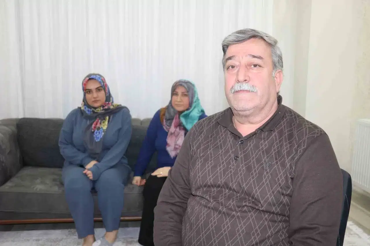 Zelzeleden Yaralı Olarak Kurtarılan Aile, O Geceyi Anlattı