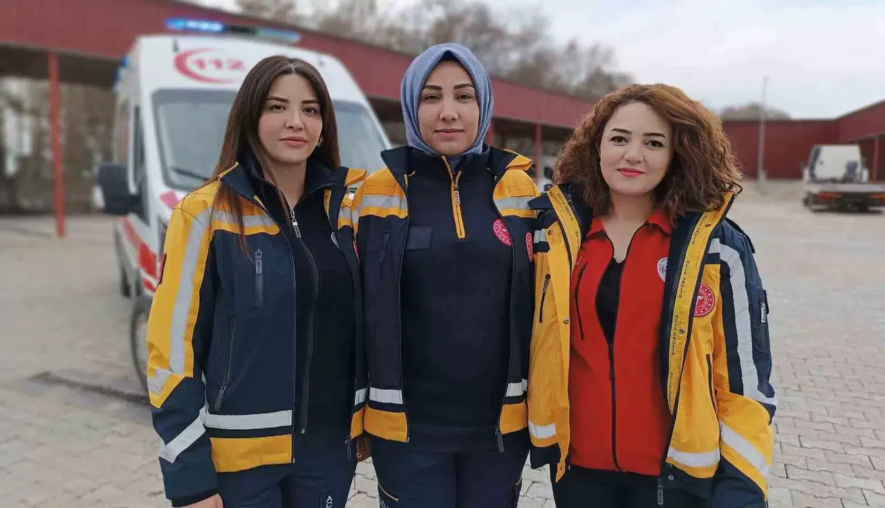 112’nin Bayan Kahramanları Şiddetli Coğrafyada Misyon Yapıyor