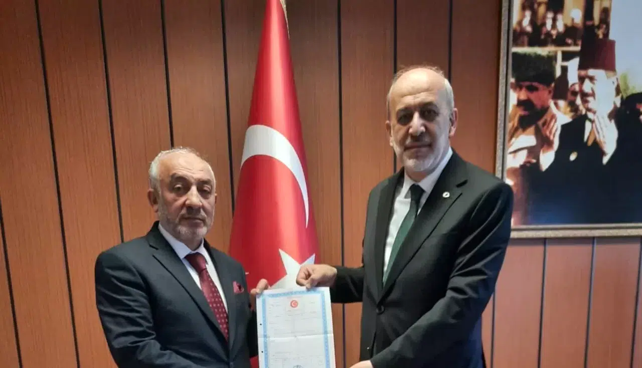 36 Yıllık Memur, İkramiyesiyle Aldığı Arsayı TDV’ye Bağışladı