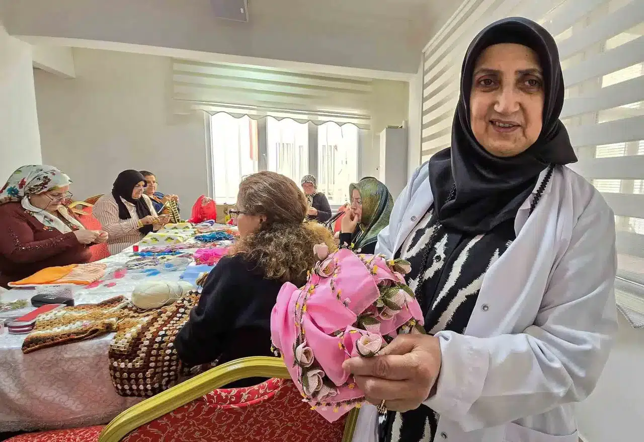 700 Yıllık Tokat Yazmaları, 3 Boyutlu İğne Oyasıyla Boyut Değiştirdi
