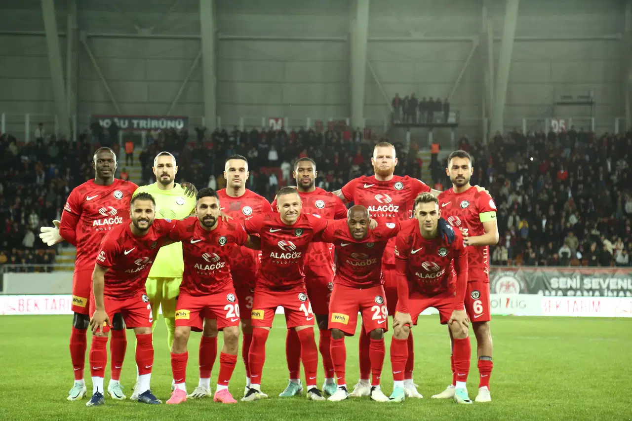 Çorum FK-Bandırmaspor Maçında Kaçan Kaçana: 0-0
