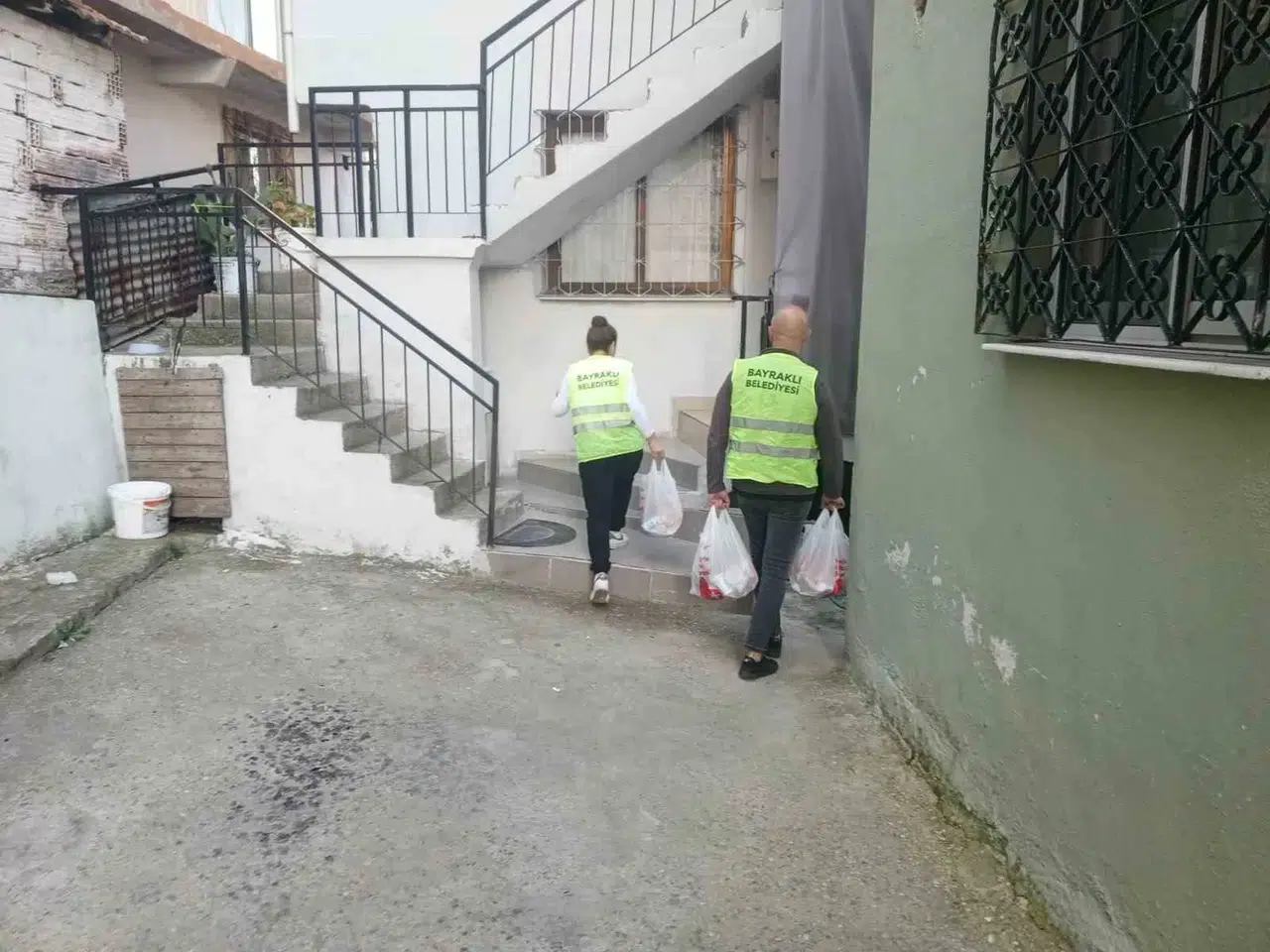 Bayraklı Belediyesinden Ramazan Boyunca 13 Bin Bireye İftar Paketi