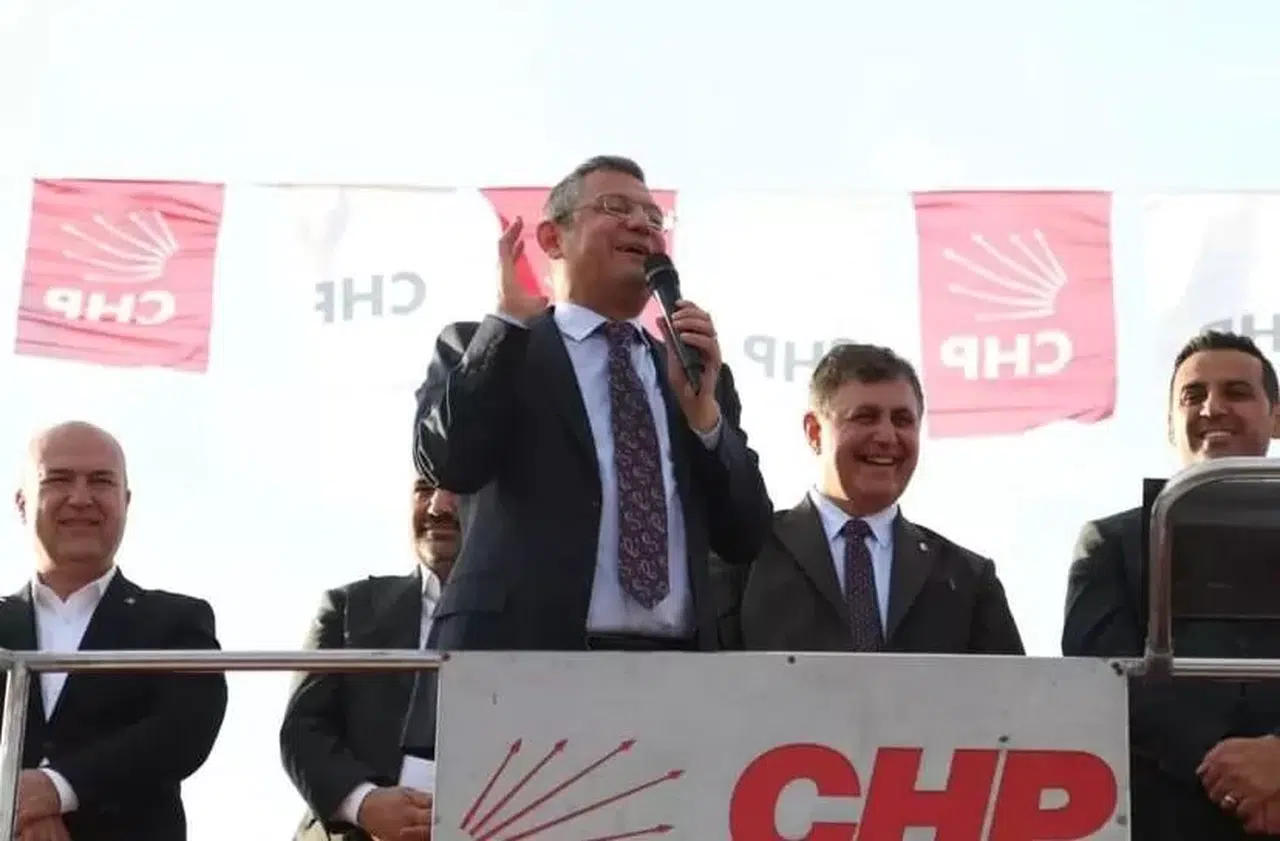 CHP Genel Lideri Özel: “Harmandalı Çöplüğü Sıkıntısını Çiğli’nin Gündeminden Çıkaracağız”