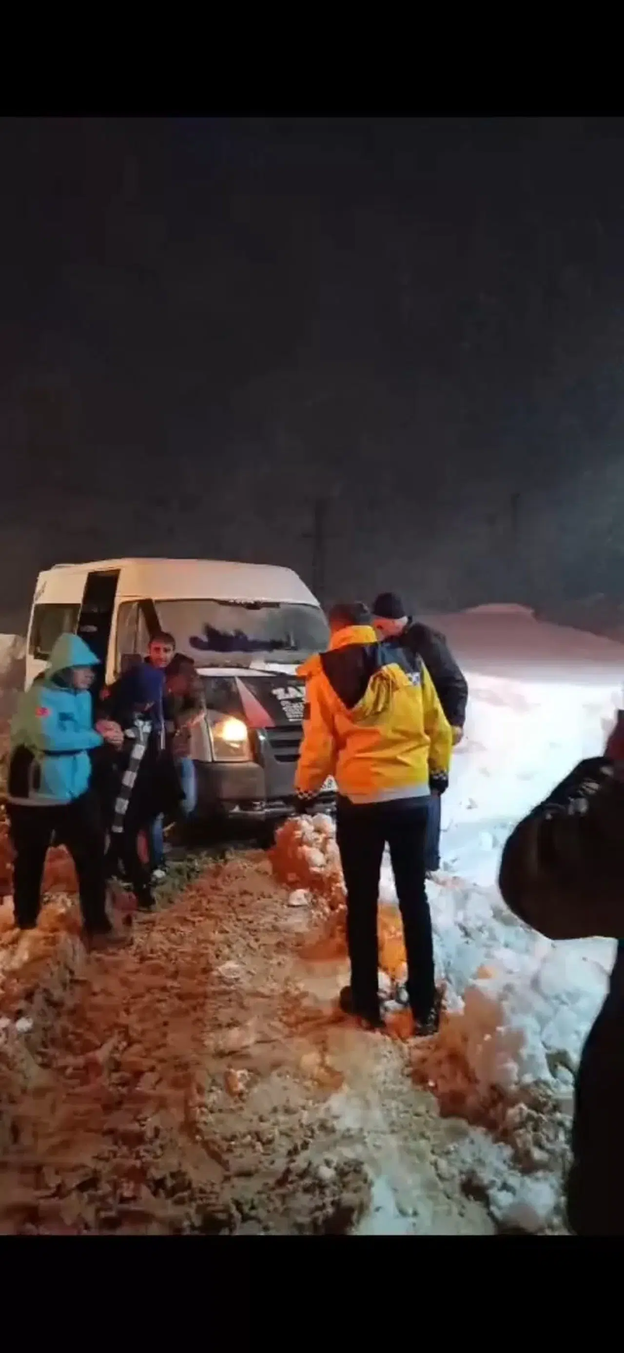 Fırtınada Mahsur Kalan Arıza Takımları Kurtarıldı