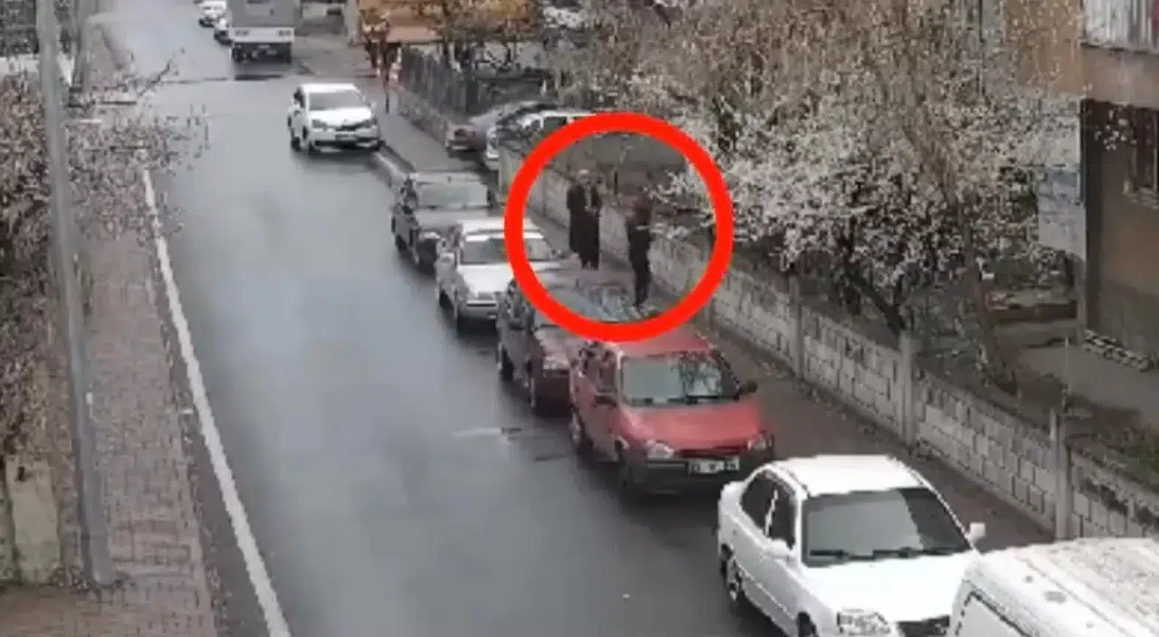 "Polisim" Dedi, Yaşlı Adamın 560 Bin TL Bedelindeki Altınlarını Dolandırdı