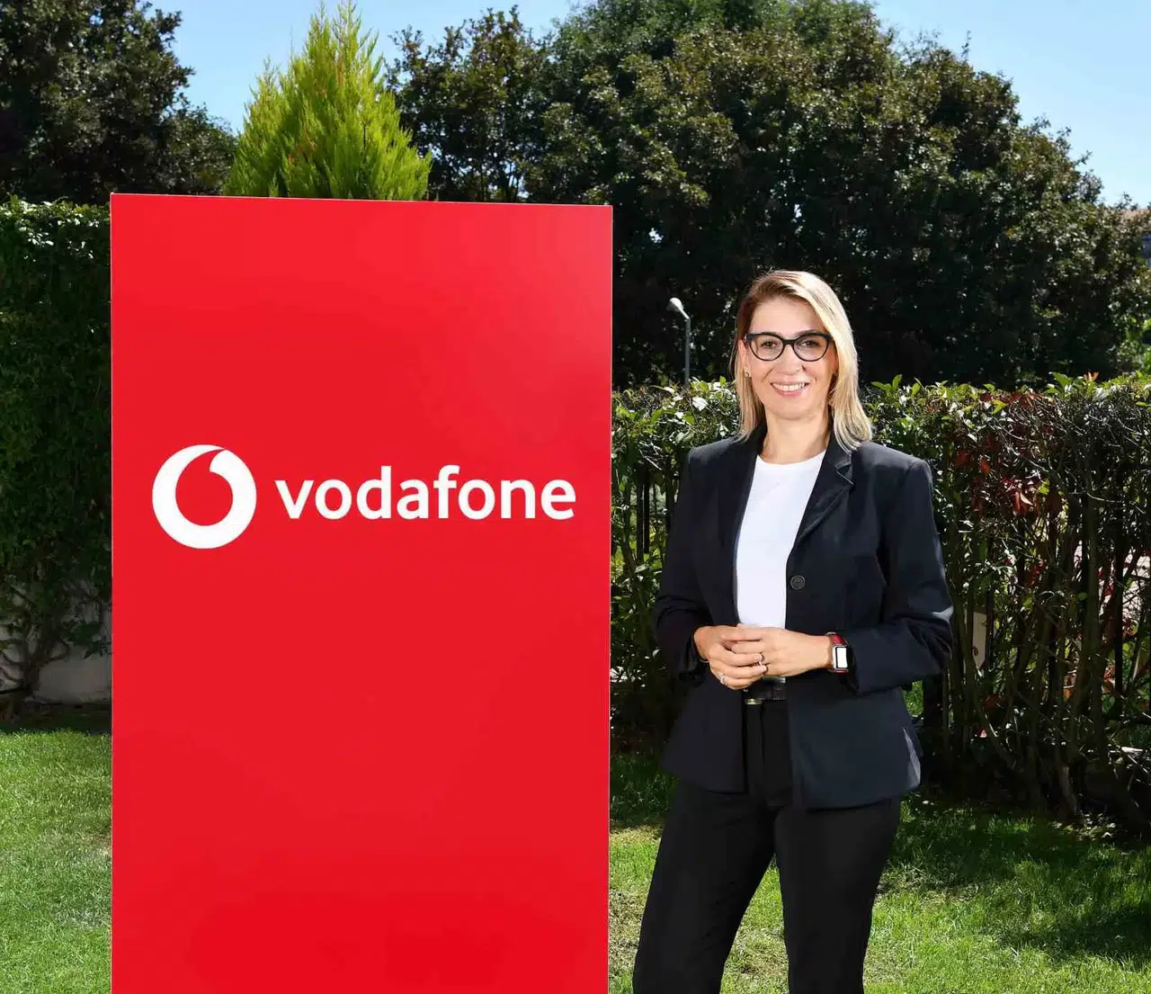 Vodafone, Dünya Bayanlar Günü’nü Özel Bir Görüntü Çalışmasıyla Kutladı