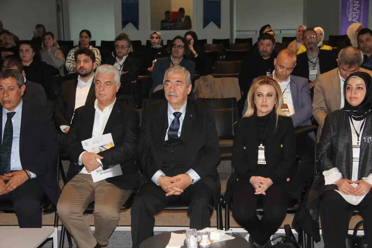 Zelzele Bölgesindeki Mahallî Üretici Potansiyel Alıcılarla Buluşuyor