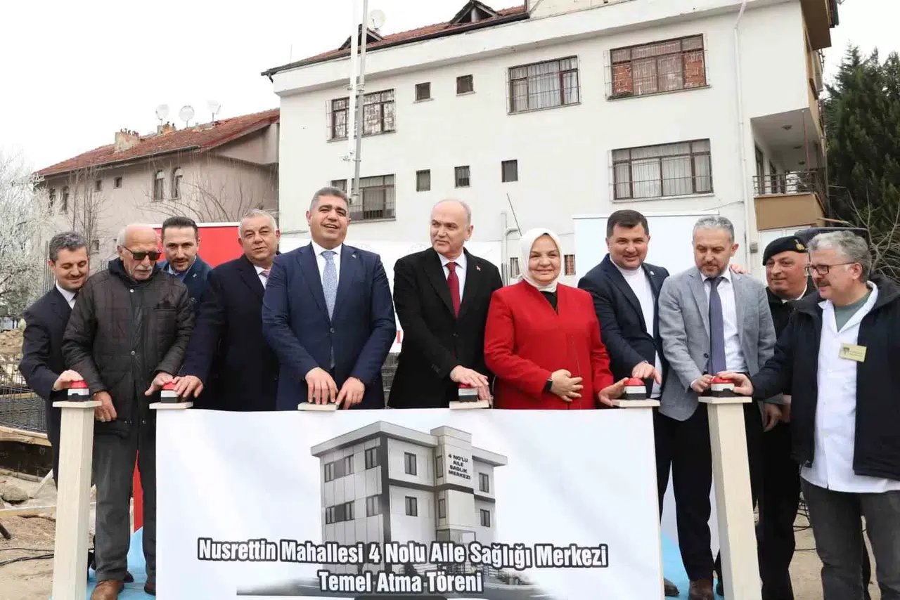 Zelzelede Hasar Alan Aile Sıhhati Merkezinin Temeli Atıldı