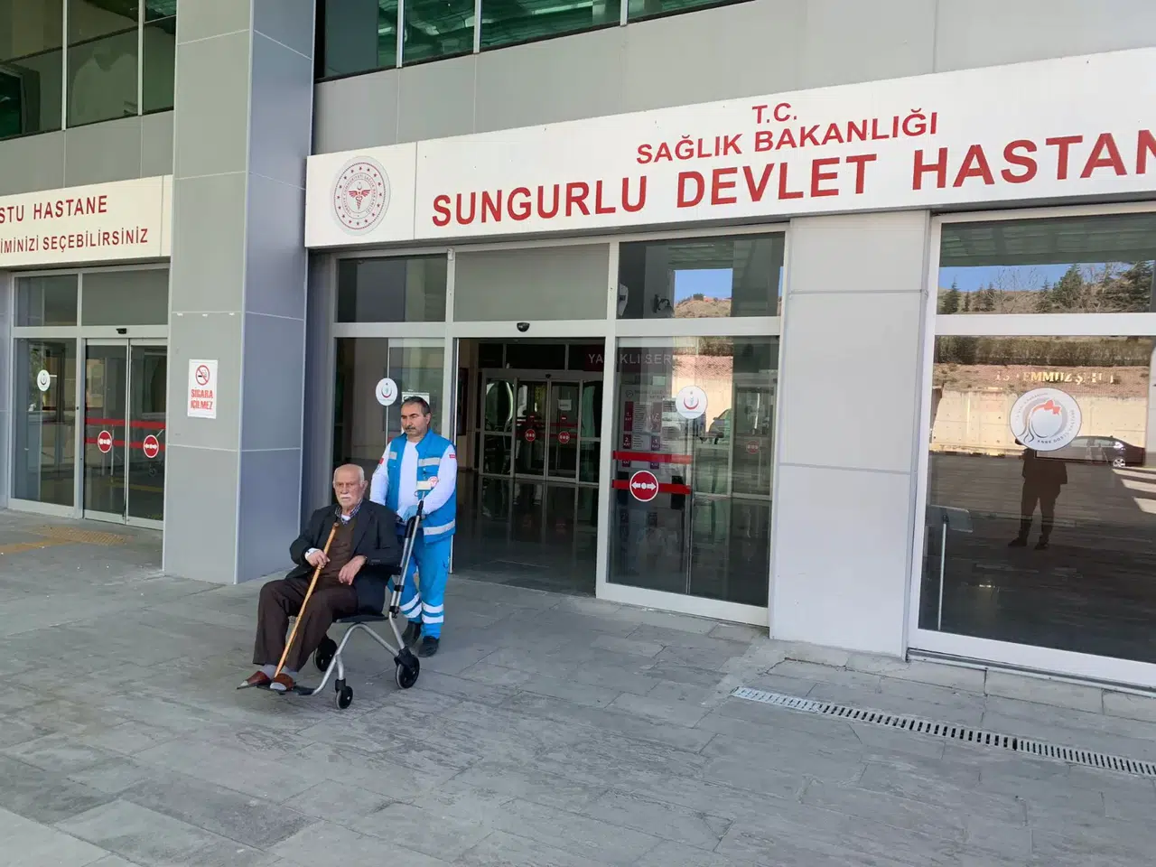 48 Hasta Sandığa İl Sağlık Müdürlüğü Yardımı ile Gitti