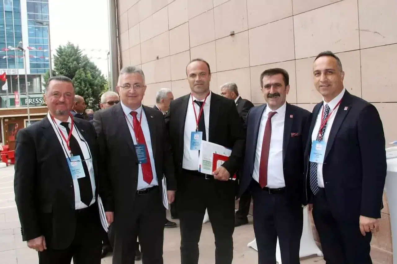 CHP Heyeti, Özgür Özel İle Bir Araya Geldi