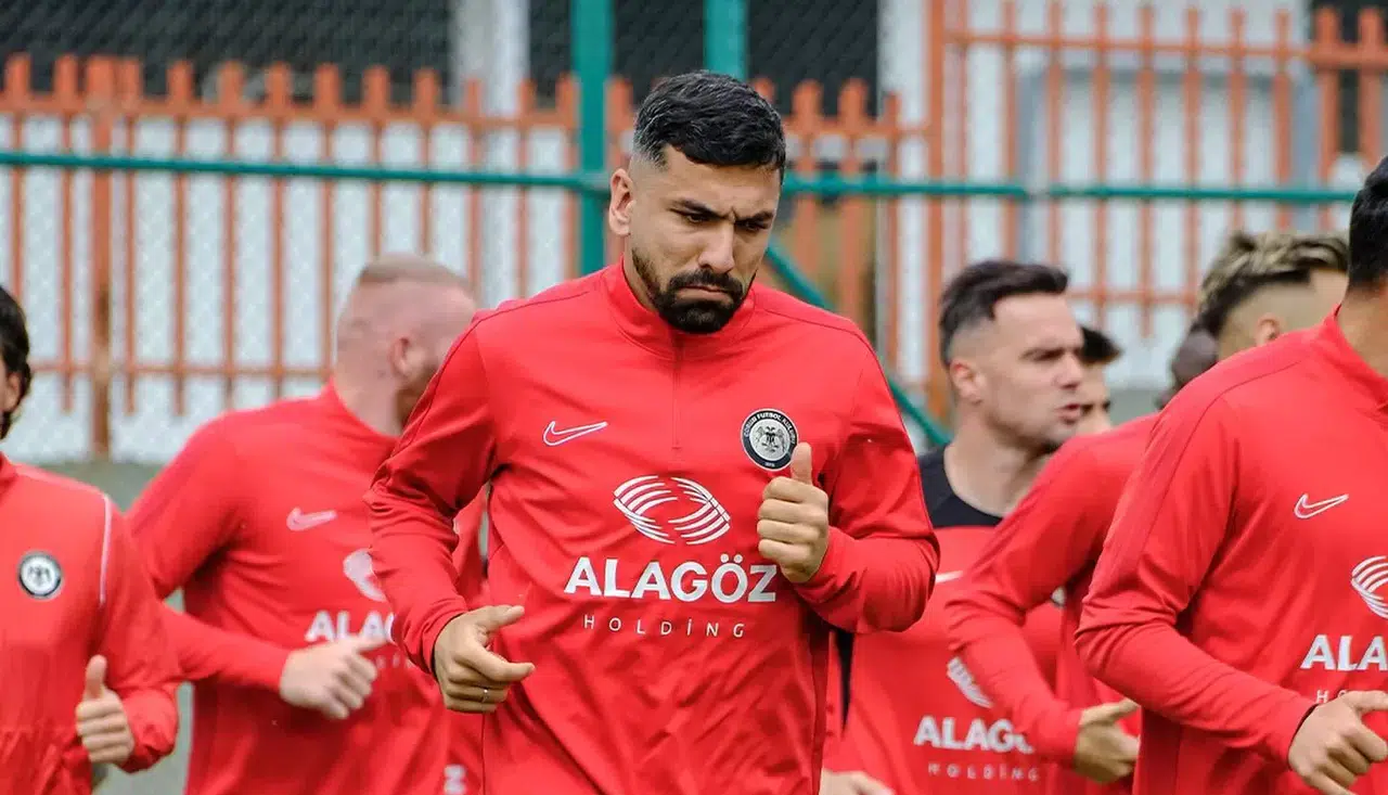 Maç Saatini ve Taraftarı Bekliyorlar