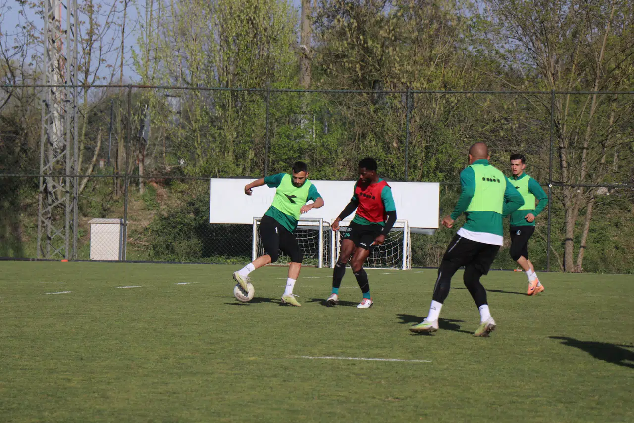 Sakaryaspor, Erzurumspor Mesaisine Başladı