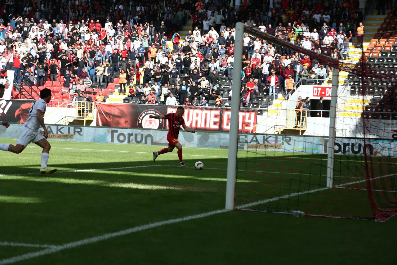 Üst Üste İki Maçta Gol Attı