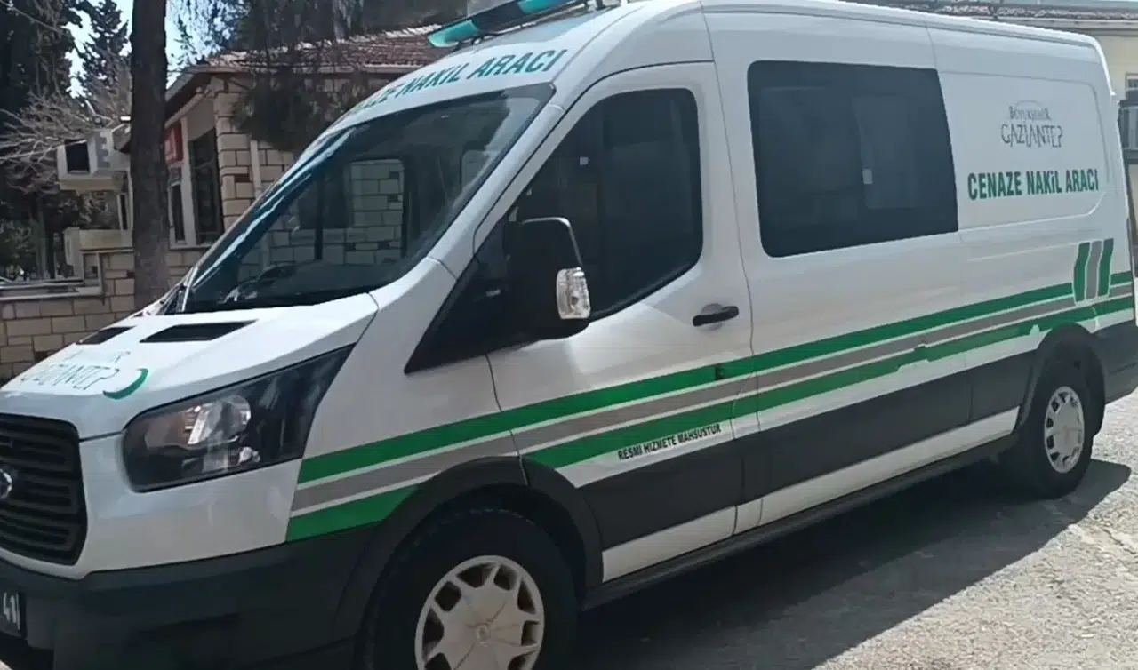 Alacak Verecek Hengamesinde Silahla Vurulan Genç Hayatını Kaybetti