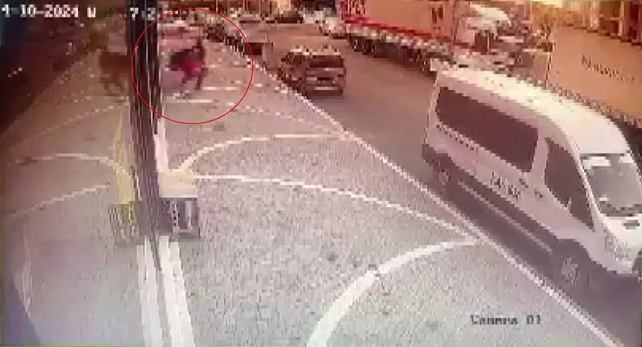 Beylikdüzü’nde Bayram Namazını Fırsat Bilen Hırsızlar Kamerada: Bisiklet ve Akülü Otomobil Çaldılar