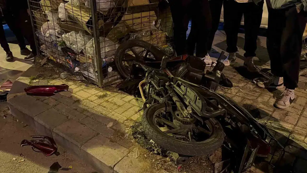 Bursa’da Araba ile Motosiklet Çarpıştı, 2 Kişi Yaralandı