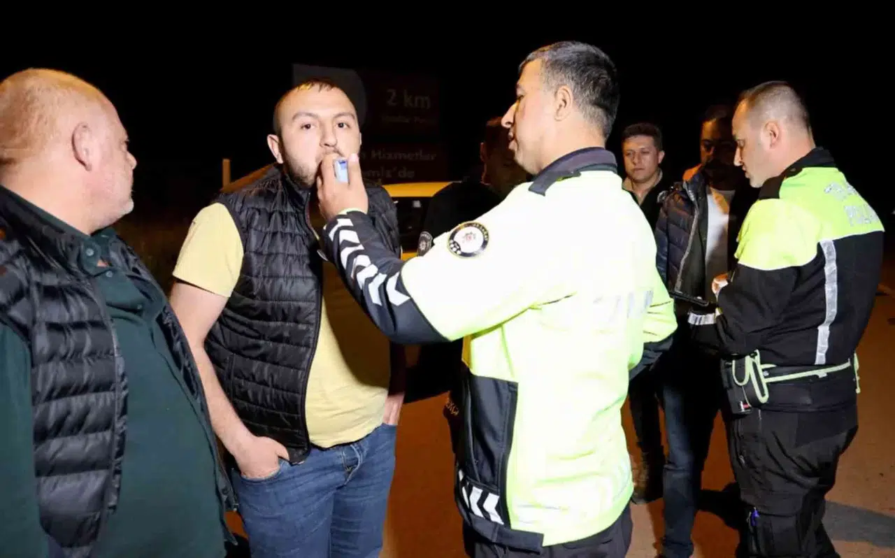 “Cenazeden Geliyorum” Dedi, 0.51 Promil Alkollü Çıktı