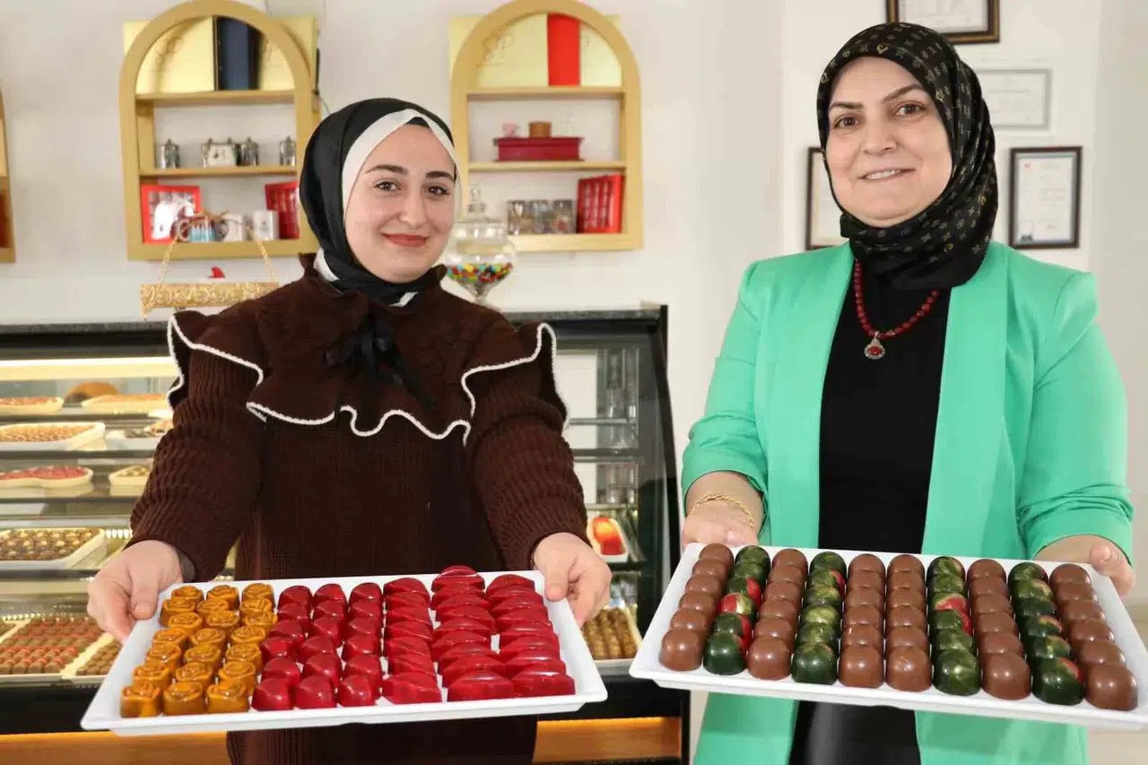 Eşi Çikolata Seviyor Diye Üretim Atölyesi Kurdu