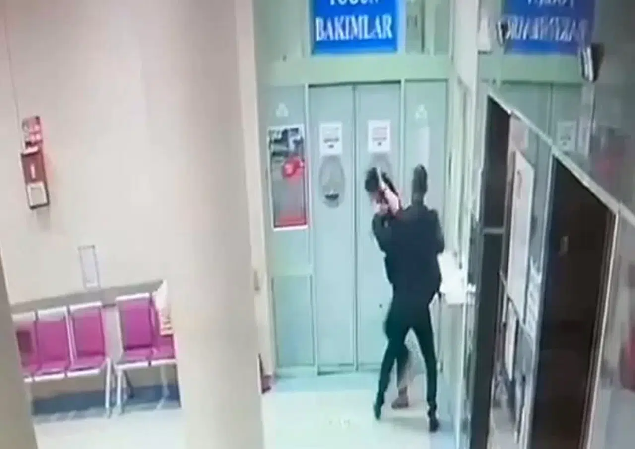 Hekimi Darp Etmişti: Mahkeme Yurtdışına Çıkışını Yasakladı