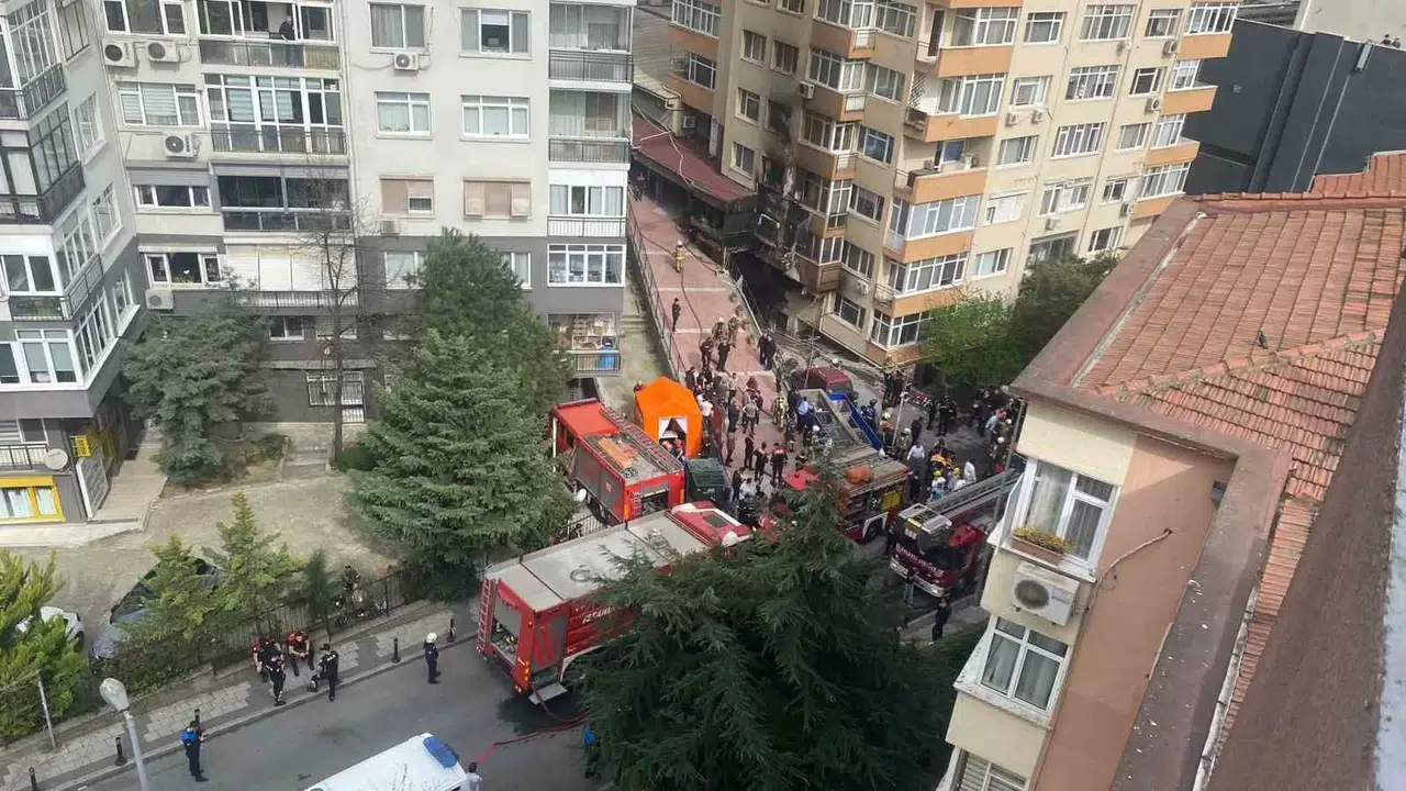 İstanbul Valiliği: "25 Kişi Hayatını Kaybetmiş, Ağır Yaralı 3 Kişinin Tedavileri Devam Etmektedir”