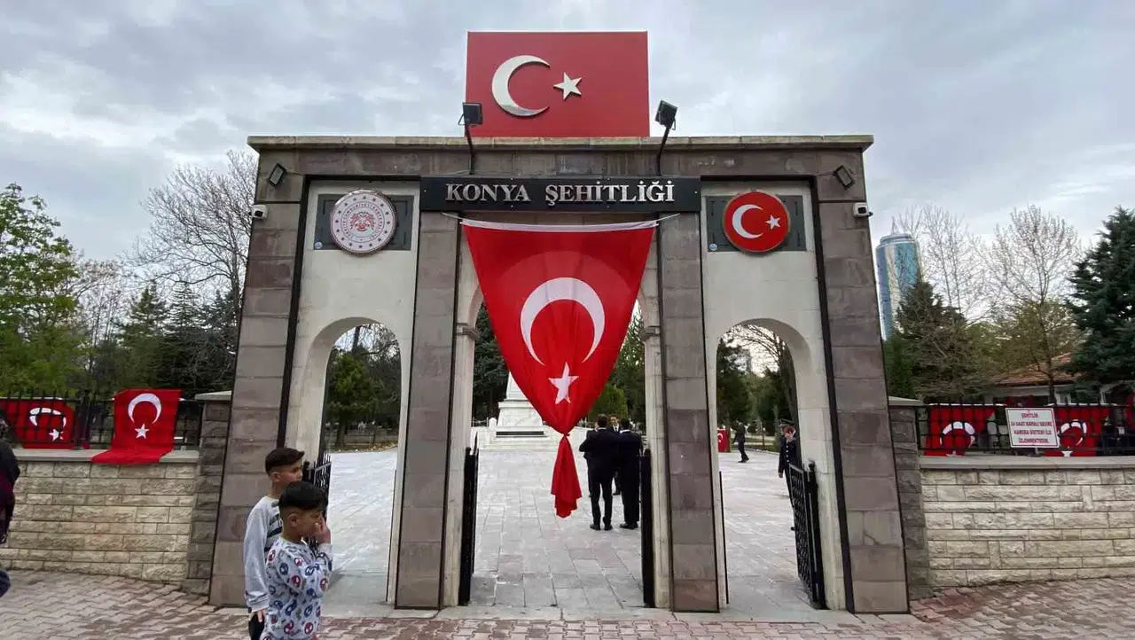 Konya’da Şehitlik ve Mezarlıklarda Bayram Ziyaretleri