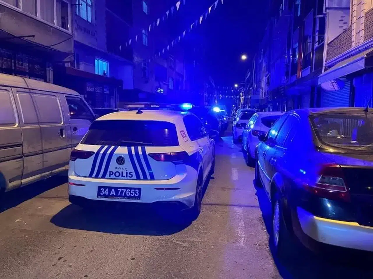 Küçükçekmece’de Bıçaklı Hengame: 1 Ağır Yaralı