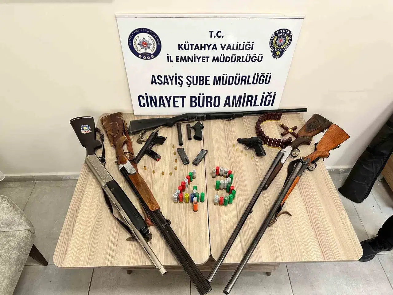 Kütahya’da Silah Ticareti Operasyonu: 6 Gözaltı