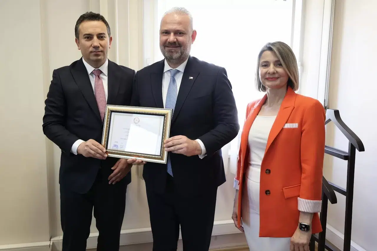 Lider Pehlivan Mazbatasını Aldı