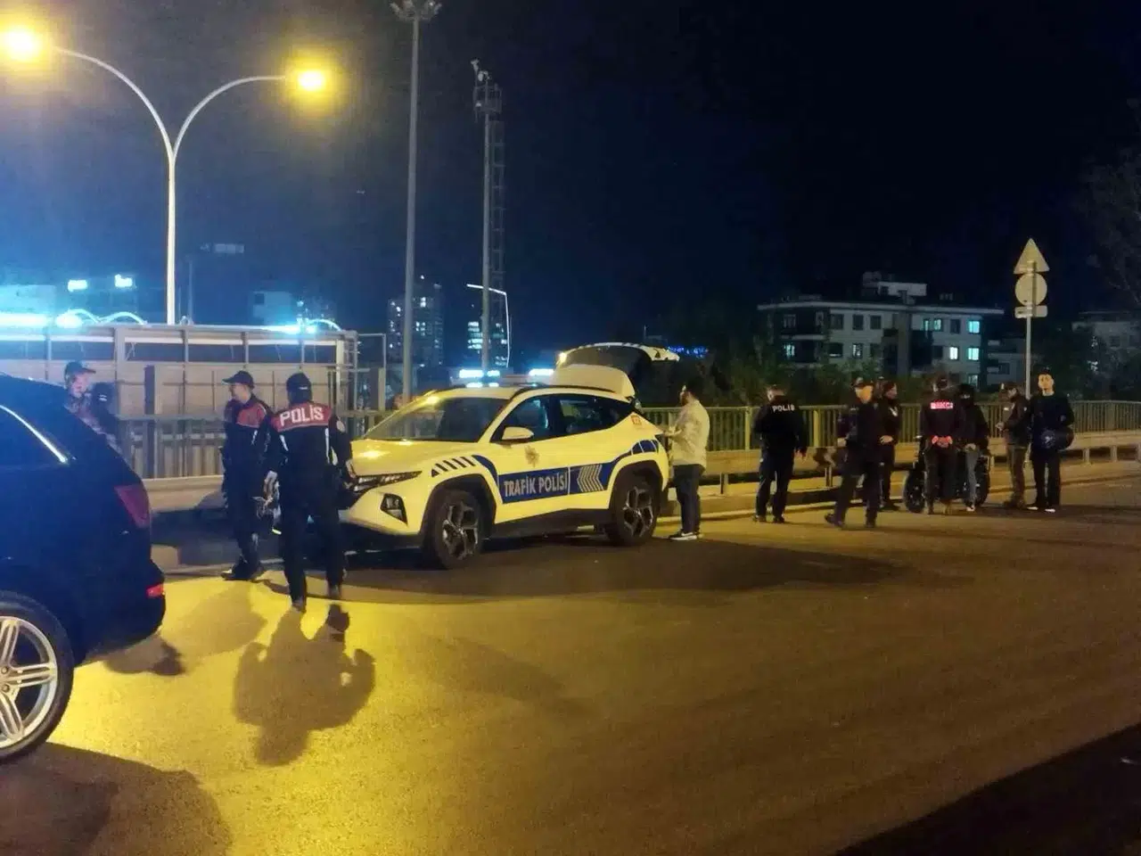 Maltepe’de Polis Kontrollerinde Uyuşturucu Unsur Ele Geçirildi