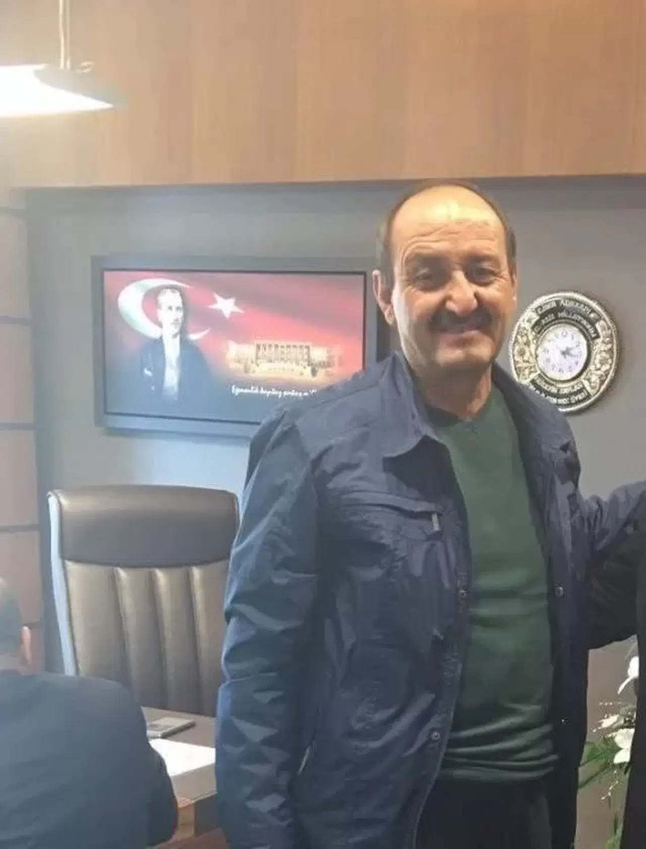 Muhtar Adayı, 4 Farkla Öndeyken Geçirdiği Kalp Krizi Sonucu Hayatını Kaybetti