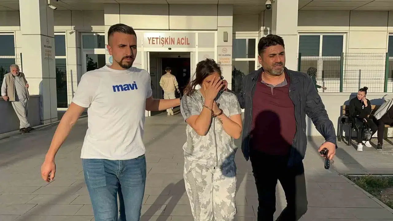 12 Başka Hatadan 30 Yıl Mahpus Cezası Olan Hata Makinası Bayan Yakalandı