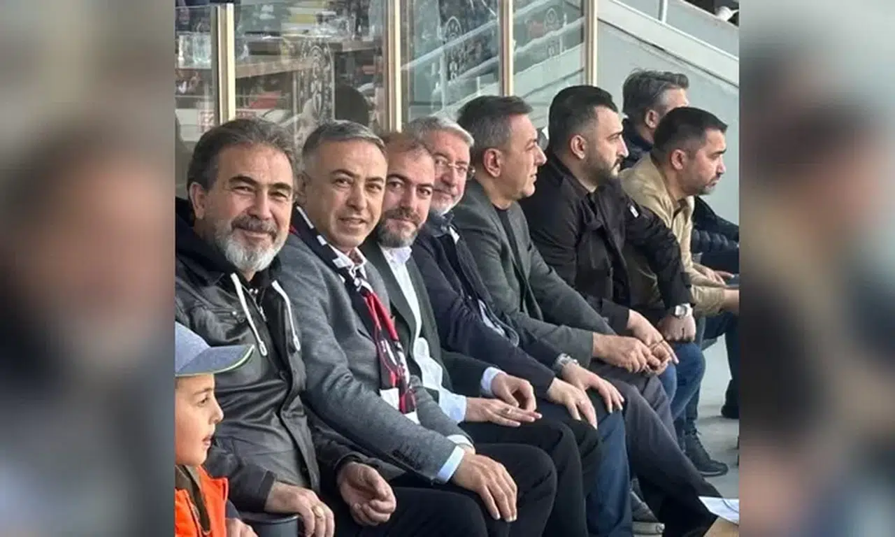 Tahtasız: Şimdi Tarih Yazma Zamanı