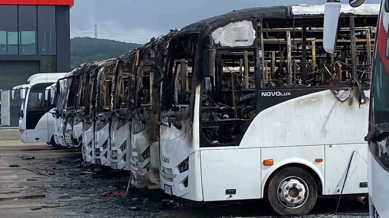 17 Araç Alev Alev Yanmıştı, Hasarın Boyutu Ortaya Çıktı