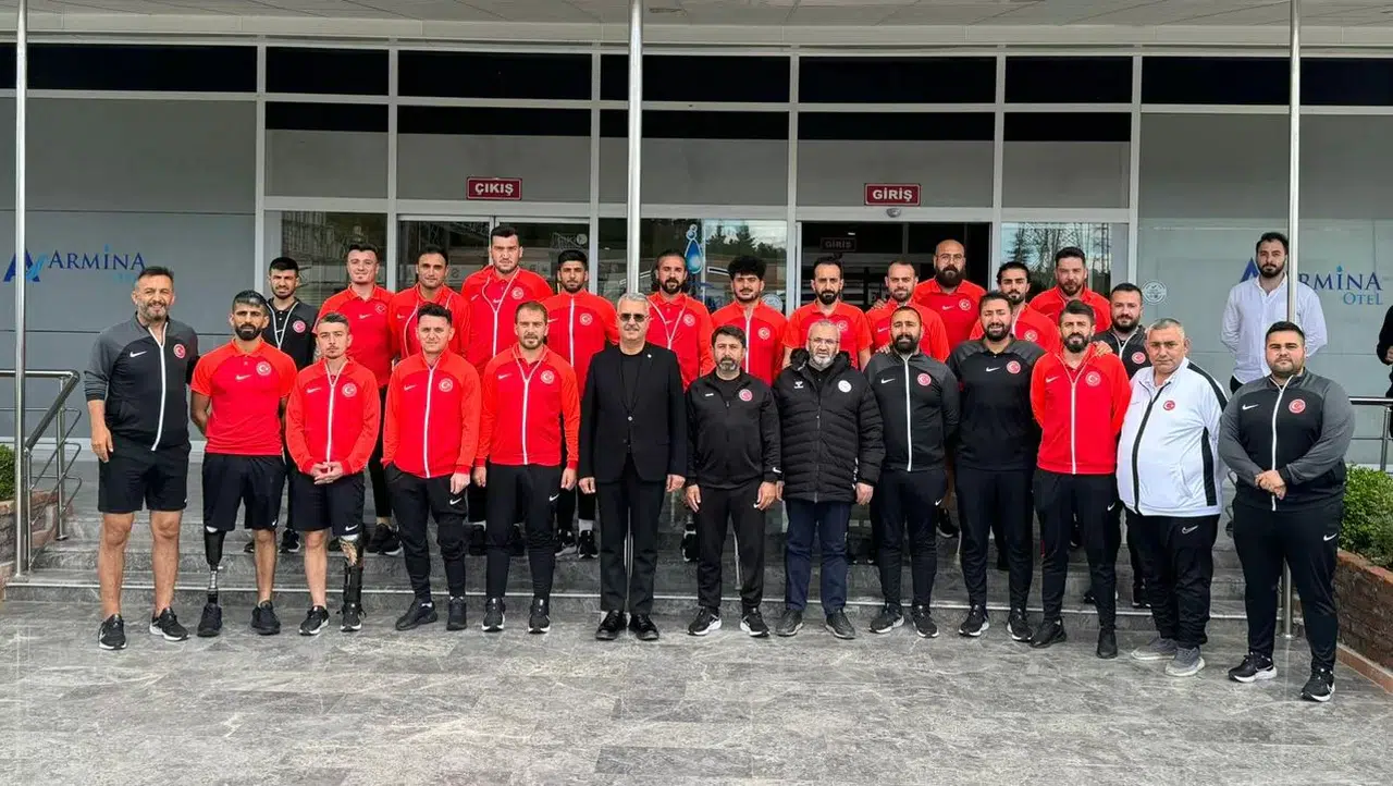 Ahlatcı’dan Milli Takıma Destek Ziyareti