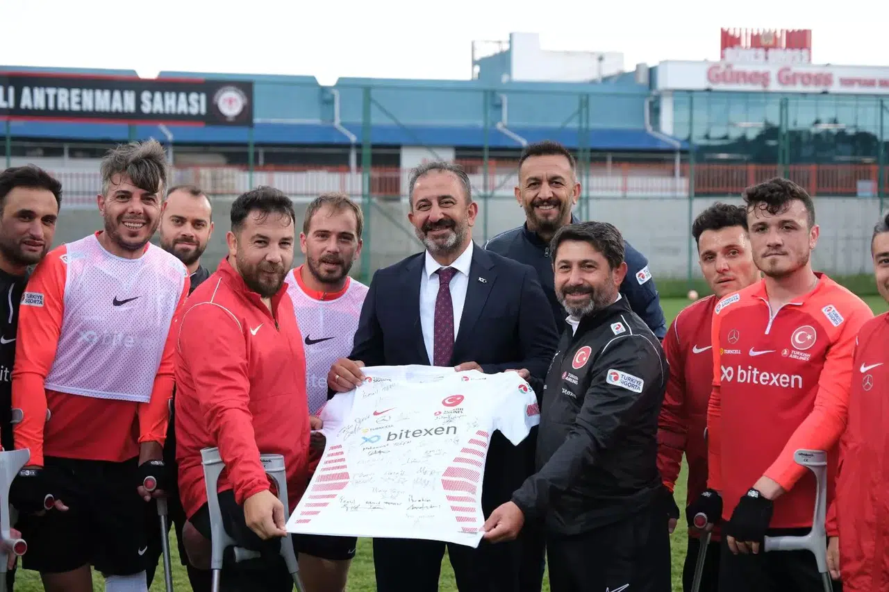 Belediyeden Milli Takıma Ziyaret